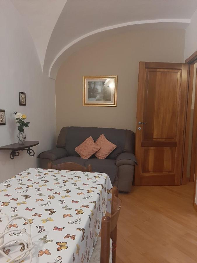 Alloggi Piazza Umberto Primo Pacentro 外观 照片