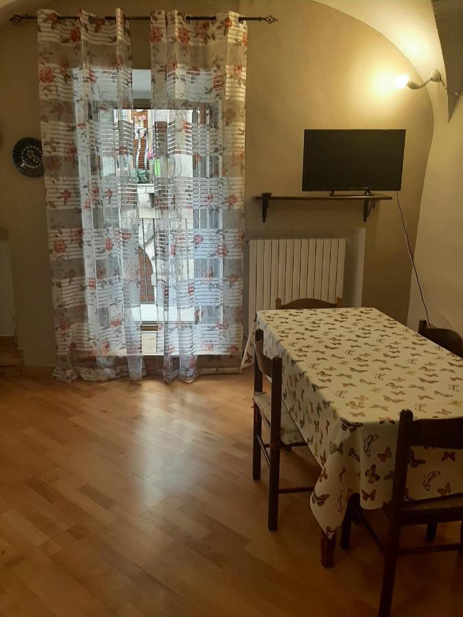 Alloggi Piazza Umberto Primo Pacentro 外观 照片